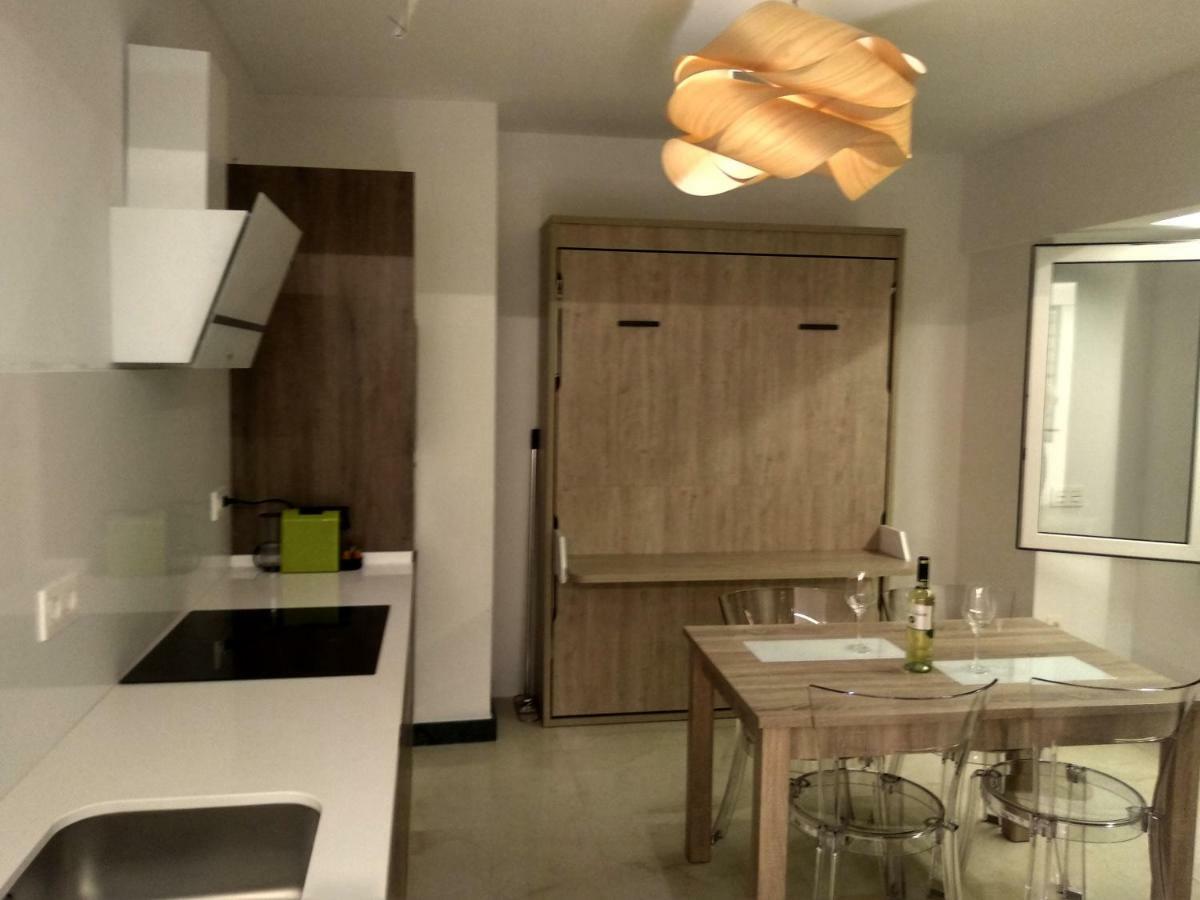Malagueta Beach Apartment Malaga Exterior photo